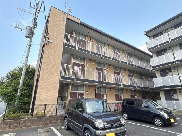 レオパレスジュネス前橋の外観|きれいな外観です