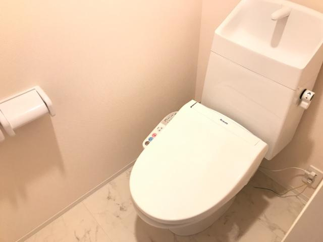 ブランカ　ビィータのトイレ|シャワー付トイレ