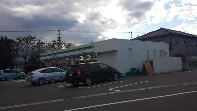 ブランカ　ビィータの周辺|ファミリーマート前橋総社町高井店まで1,162ｍ