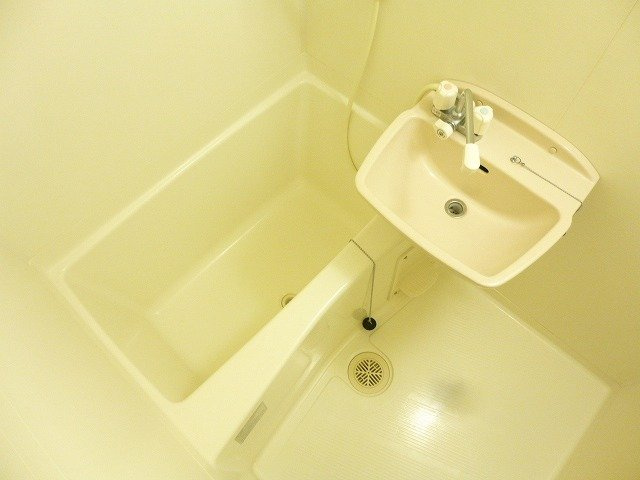 レオパレスあずみの森の浴室|浴室換気乾燥機付きです♪