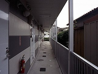 レオパレスタキオンの玄関|きれいな玄関です