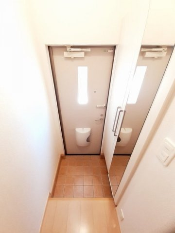 ファインステージＳの玄関|収納もある玄関です