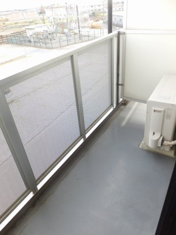 レオパレスアピテＣのその他|ベランダ付きの物件です。