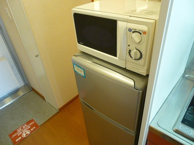 レオパレスシェソワのその他|電子レンジ＆冷蔵庫♪