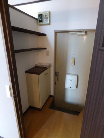 ポニーハイツの玄関|きれいな玄関です