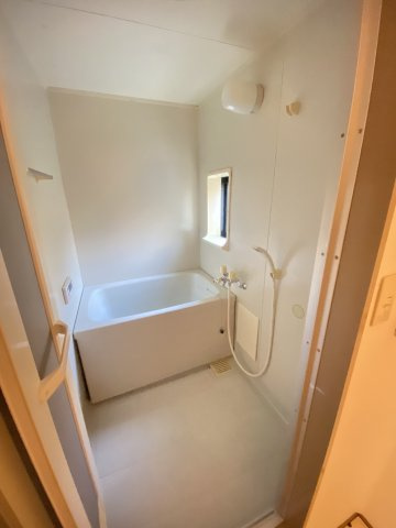 総社第３マンションの浴室|コンパクトで使いやすいお風呂です
