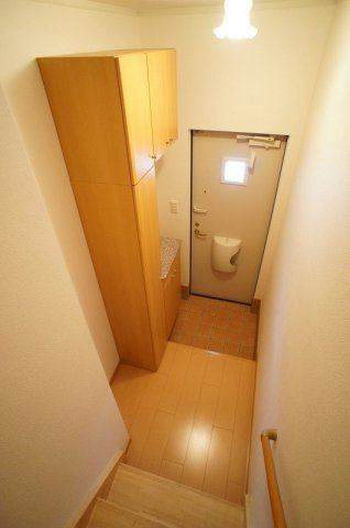 ヘブンリーブルーの玄関|シンプルで使いやすい玄関です