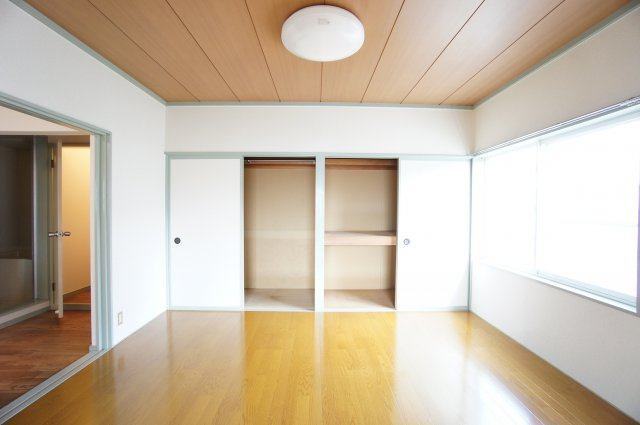 メゾンヴェルテ西片貝Aの収納|大きなものも収納できそうです