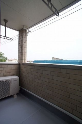 カーサ　モデルノＡのバルコニー|開放的で明るい空間を演出してくれるバルコニーです