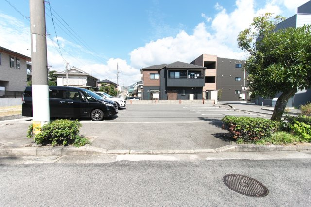 岡増駐車場の駐車場