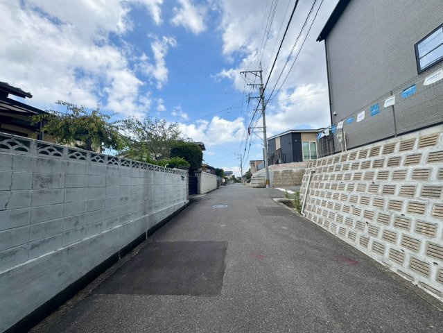 ーAdoble＋アドブルー小倉北区篠崎5丁目7期　【小倉北区　新築戸建て】の前面道路含む現地写真