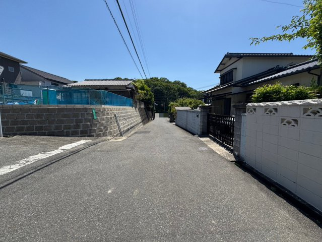 ーAdoble＋アドブルー小倉北区篠崎5丁目7期　【小倉北区　新築戸建て】の前面道路含む現地写真|現地撮影　2026,5,17　ーAdoble＋アドブルー小倉北区篠崎5丁目7期　【小倉北区　新築戸建て】