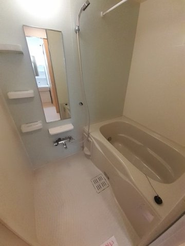 ＬａＴｏｕｒＫＡＩＺＡＷＡ　Ⅴの浴室|落ち着いた空間のお風呂です