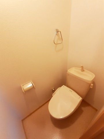 ルミエールのトイレ|清潔感のあるトイレです