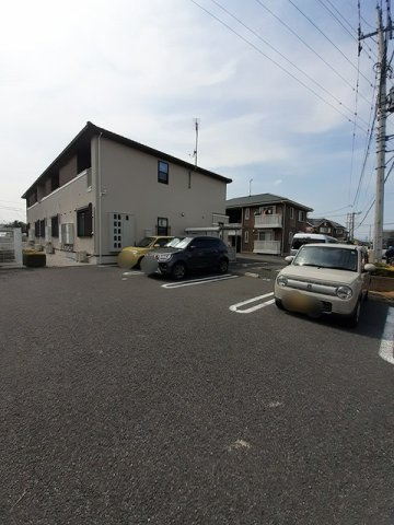 グランドＦ・Ｌｏｇｉｅの駐車場|駐車スペースもあります