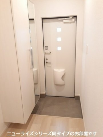 ベルカームの玄関|明るい玄関です