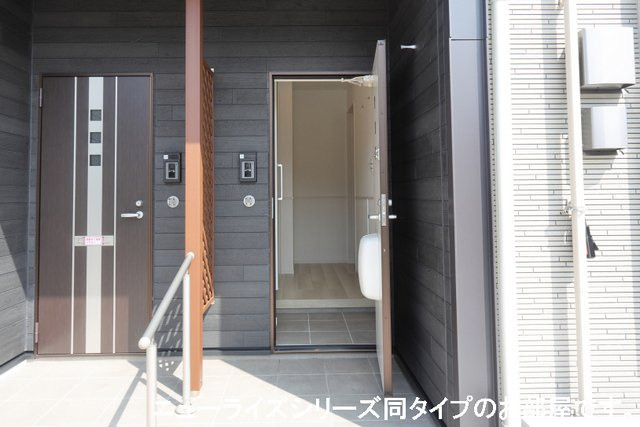 グランテラス　Ⅳの玄関|毎日通る玄関はこちらです