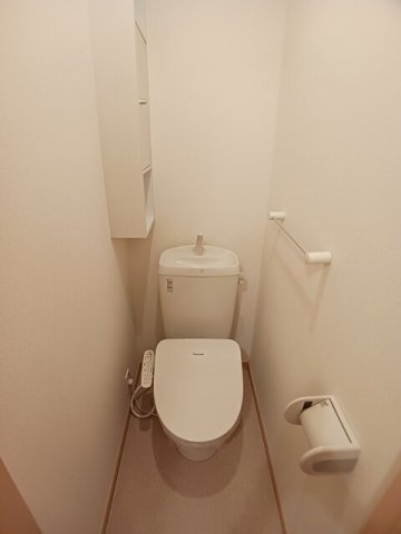 ＴａｋａｓａｋｉＴｏｔｔｏｓⅡのトイレ|ゆったりとした空間のトイレです