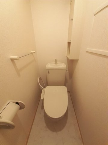 フィオーレのトイレ|落ち着いたトイレです