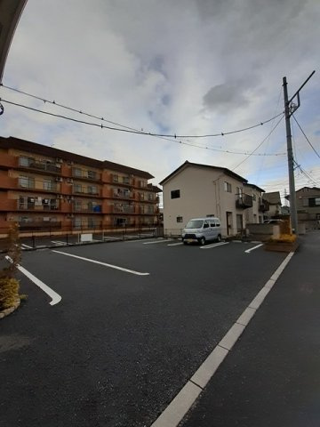 ＬａＴｏｕｒＫＡＩＺＡＷＡ　Ⅰの駐車場|駐車場完備です