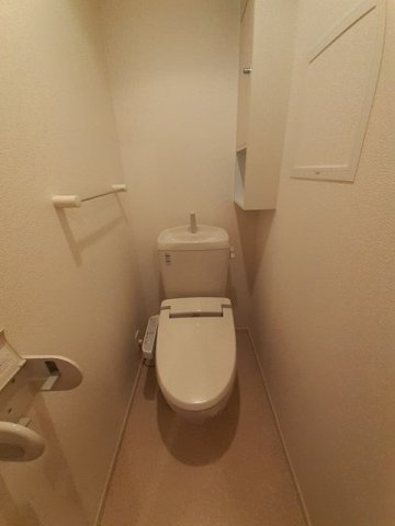 シュティルＡのトイレ|清潔感のあるトイレです
