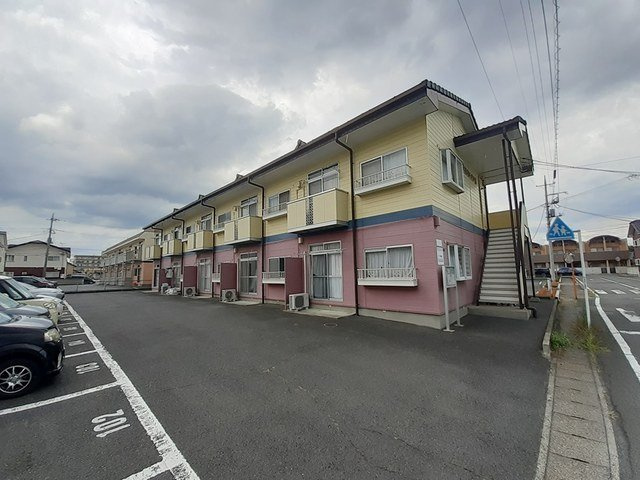 新井ハイツ　Ⅱの外観|建物外観を気になさる方へ、見た目の良い物件です