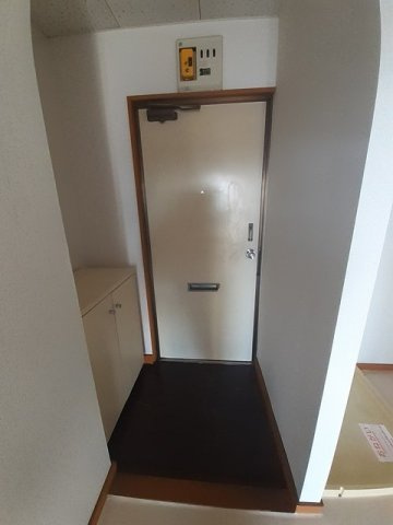 シティーハイツ中川　Ａの玄関|落ち着いた玄関です