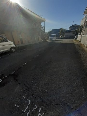 シティーハイツ中川　Ａの駐車場|駐車場があるので、車を買う予定の方も安心です