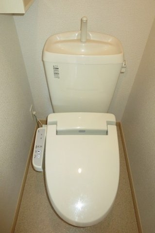 グランデヒルⅥのトイレ|コンパクトで使いやすいトイレです