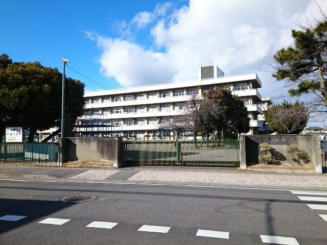 テルサ中居Ｂの周辺|市立中居小学校まで350m