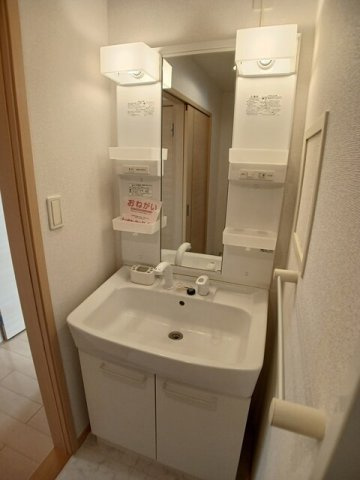 サンカルムの洗面所|ゆったりとスペースのある洗面所