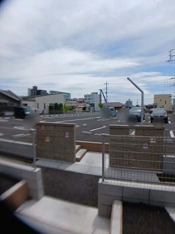 クラール　島野　Ｂの駐車場|駐車場に車を止められます
