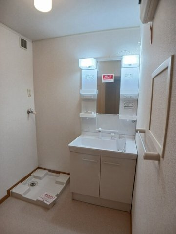 アンデス　Ⅱの洗面所|ゆったりとスペースのある洗面所