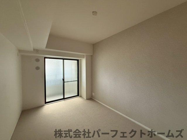 日興交野スカイマンションの洋室|コンパクトで使いやすい洋室です