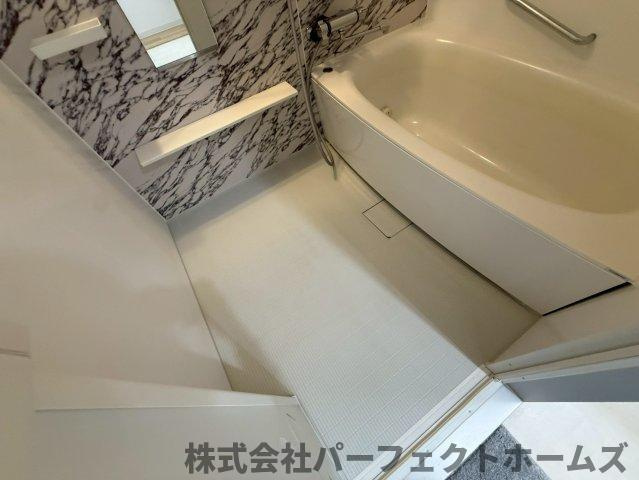 日興交野スカイマンションの浴室|日々の暮らしに欠かせないお風呂です