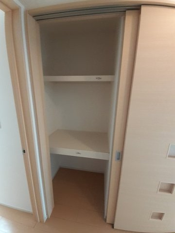 モデッサの収納|小物を収納するのに便利です