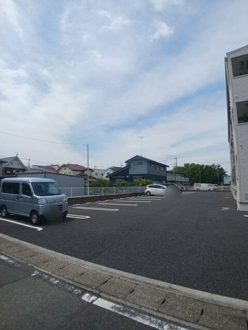 グラン・ソレイユの駐車場|カースペースがあります