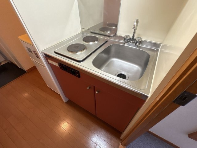 レオパレスマ　メゾンのキッチン|キッチンでお料理をお楽しみください