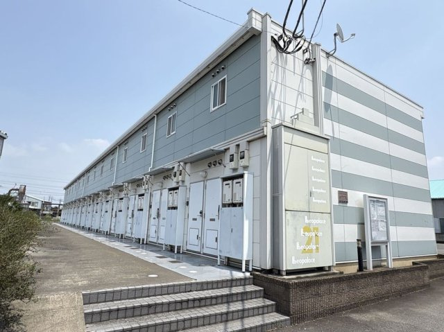 レオパレス三丁田