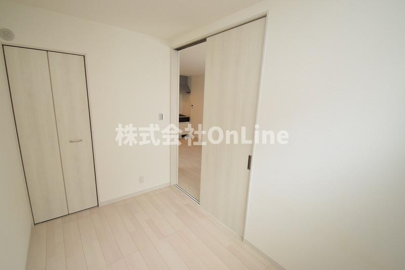 東大阪市衣摺４丁目のアパートの寝室