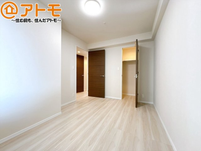 【寝室】 | モナーク沼津　中古マンション | 毎日すごす部屋の広さや陽当りも気になるポイントですね！現地で体感してみてください♪