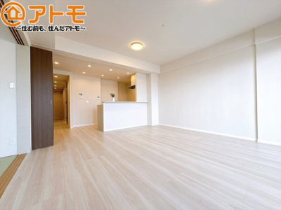 【居間・リビング】 | モナーク沼津　中古マンション | 家族団らんのイメージは、リビングを思い浮かべませんか？リビングこそ広々とした空間が良いですね♪