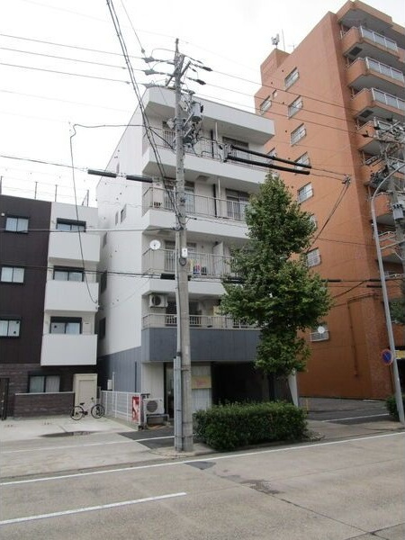 明和ビルの外観