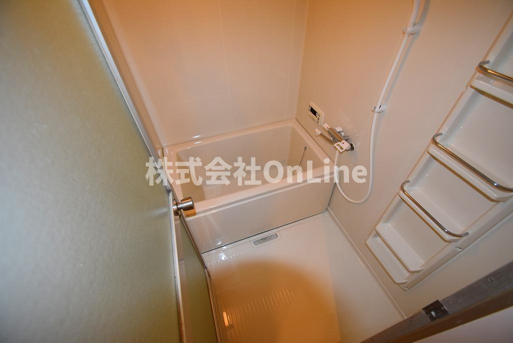 東大阪市友井５丁目の賃貸マンションの浴室