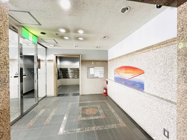 シンフォニア高崎城址1104号室のエントランス