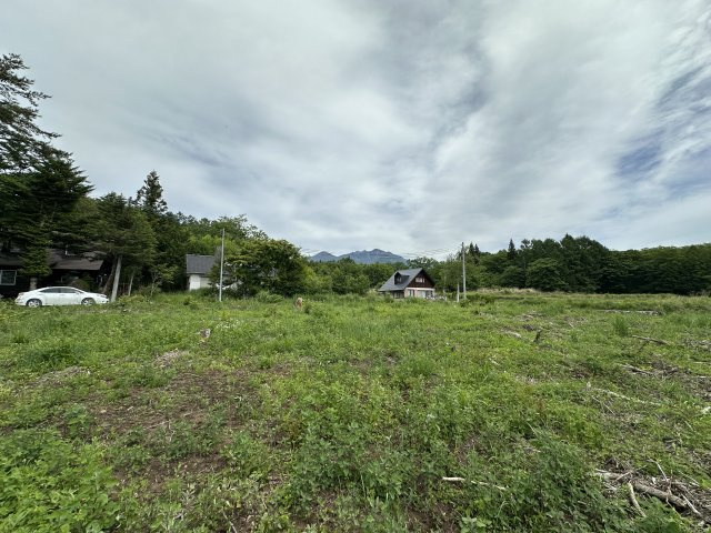 【北杜市長坂町白井沢】八ヶ岳等の山並みが望める土地