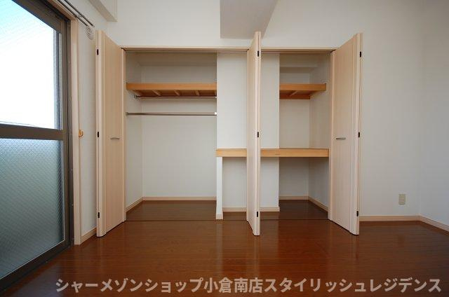三島マンションIの洋室