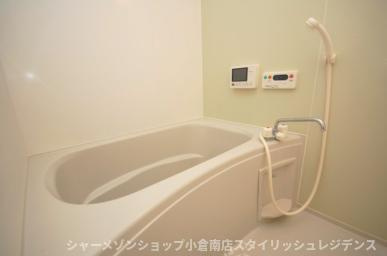 三島マンションIの浴室