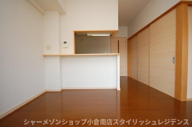 三島マンションIの居間・リビング
