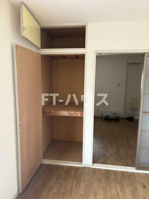 クリスタルハイツの収納